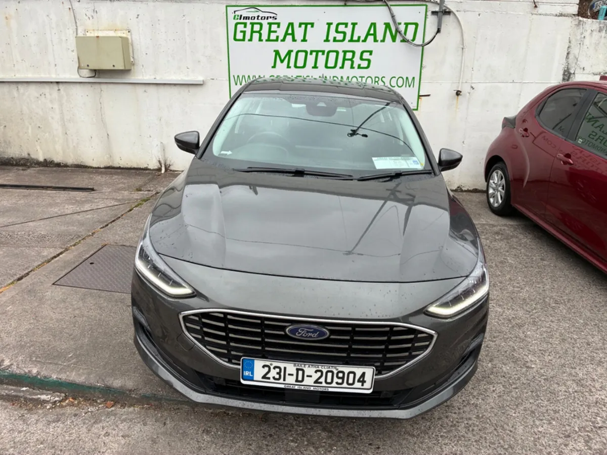 Ford Focus TITANIUM 1.0T 125 M6 4DR - Image 5