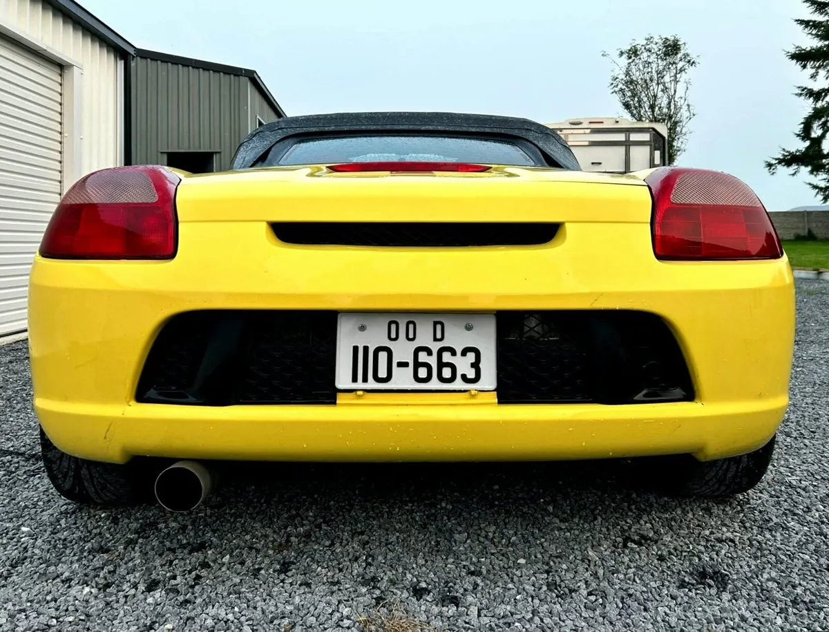 Toyota MRS Spyder (Convertible MR2) - Image 4