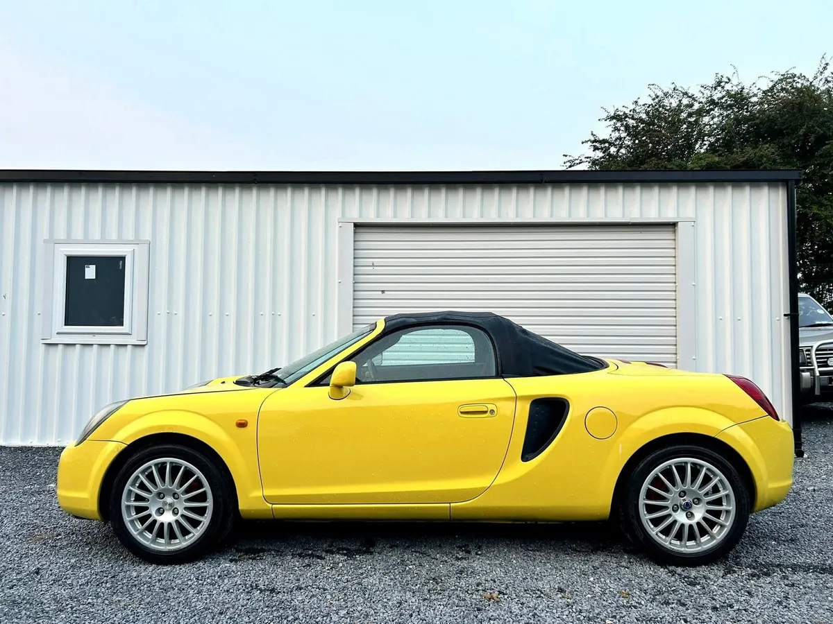 Toyota MRS Spyder (Convertible MR2) - Image 6