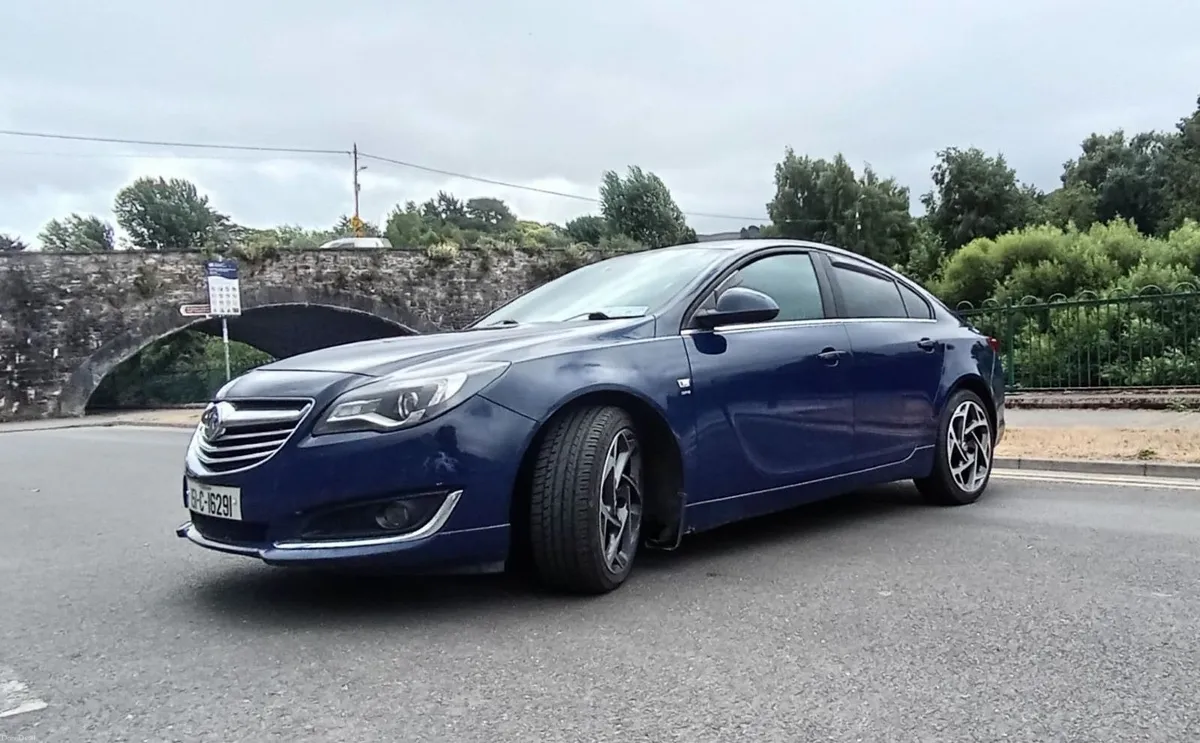 Vauxhall Insignia 2015 - Image 1