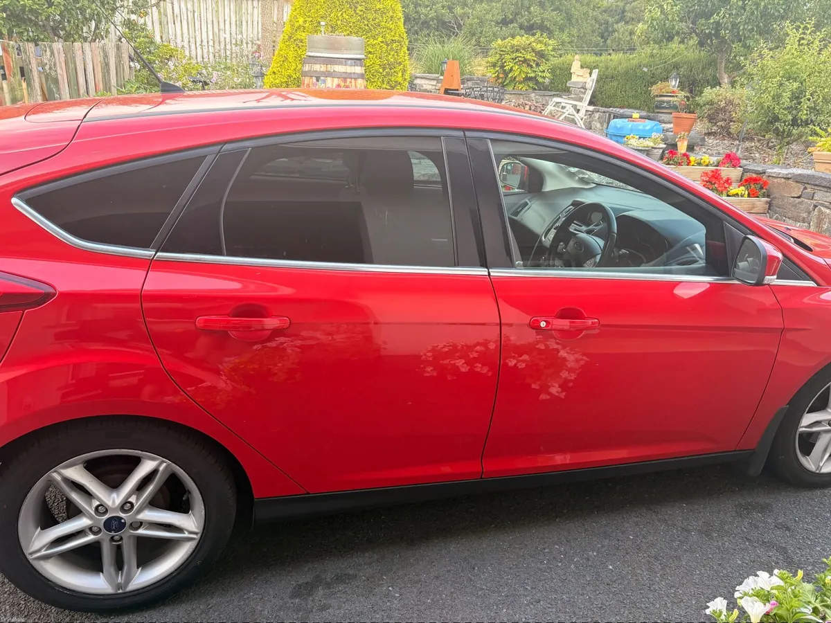 Ford Focus 2015 - Image 6