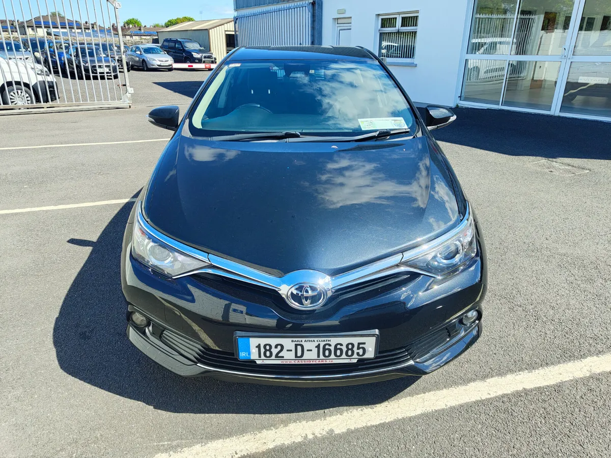 Toyota Auris Luna 1.4 D-4D - Image 3
