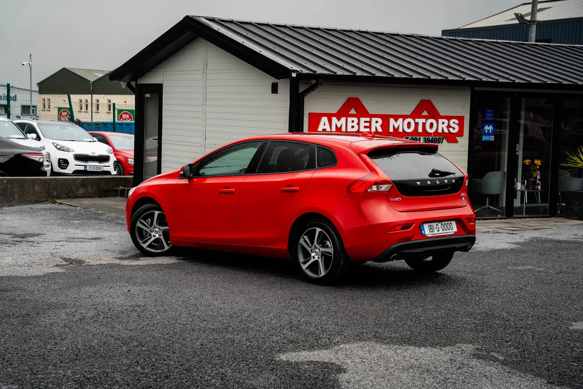 2018 VOLVO V40 D4 AUTOMATIC - Image 3