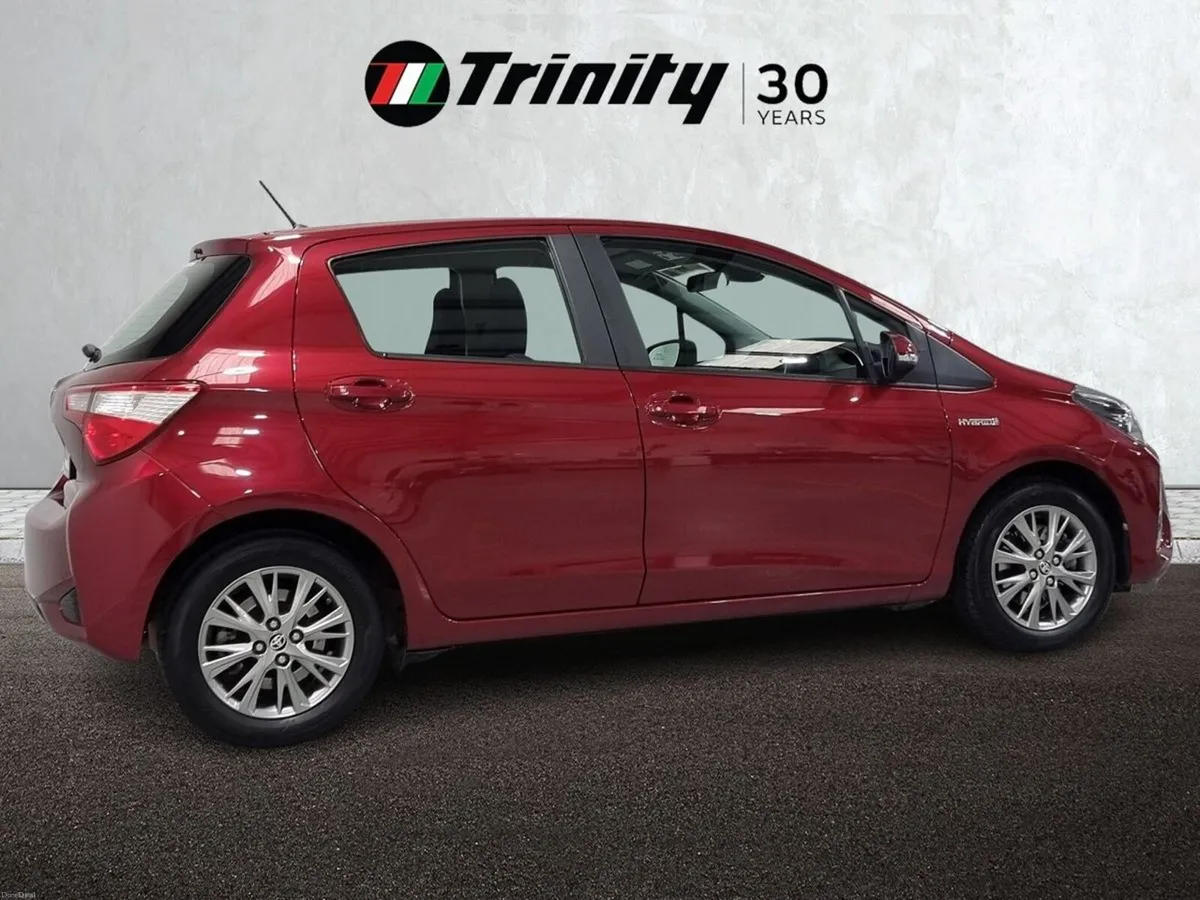 Toyota Yaris ** LUNA ** 1.5i HYBRID ** AUTOMATIC * - Image 3