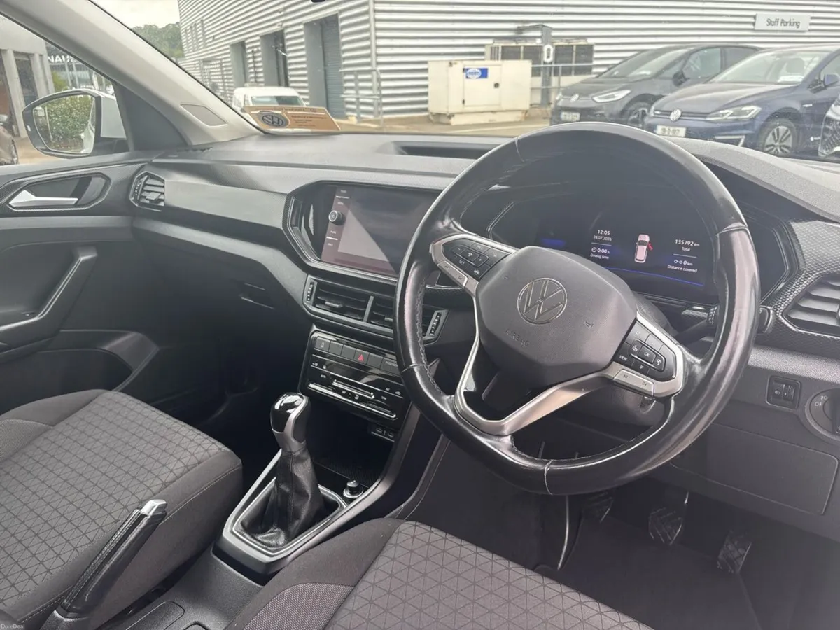 Volkswagen T-Cross T-CROSS LIFE 1.0 TSI M5F 95HP - Image 6