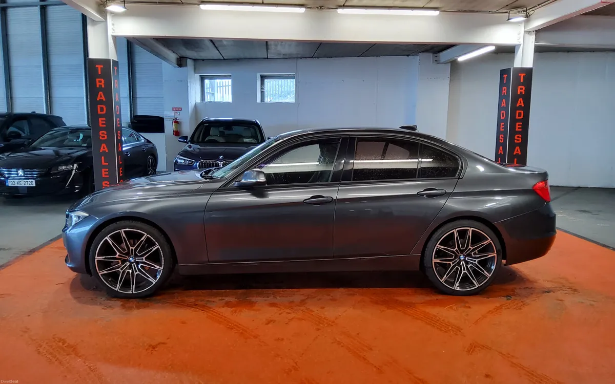 BMW 3-Series 2015 - Image 6