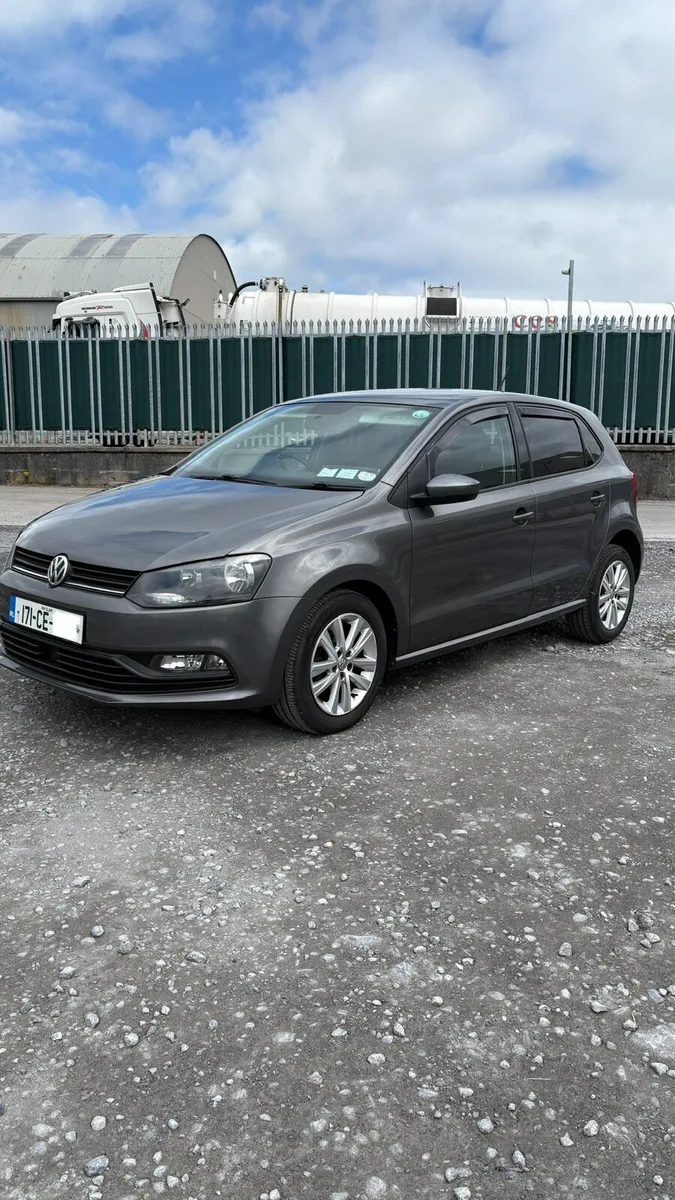 Volkswagen polo - Image 2