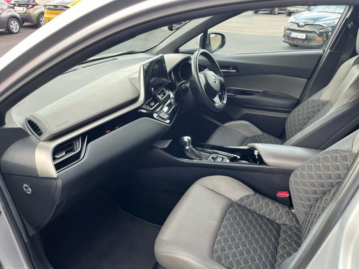 Toyota C-HR C-HR HYBRID SOL - Image 6