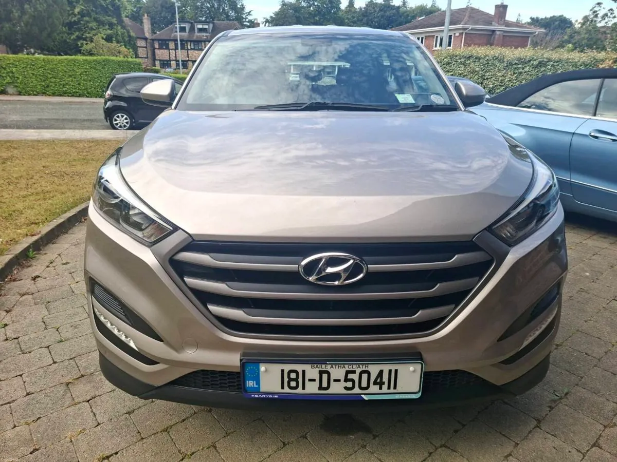 HYUNDAI TUSCON 1.6 PETROL 2018 VERY CLEAN - Image 5
