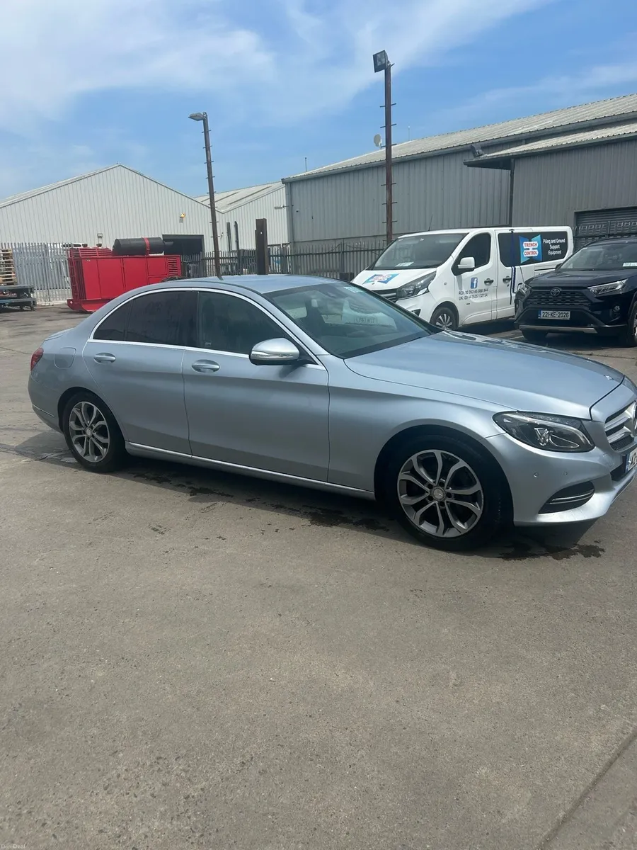 Mercedes-Benz C220 BlueTEC Sport 2014 - Image 2