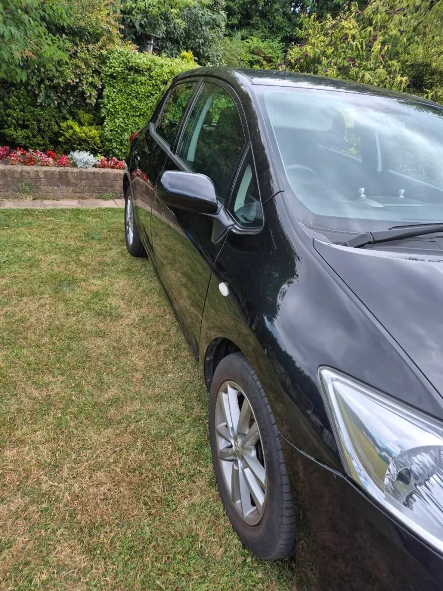 Toyota auris 2009 - Image 2