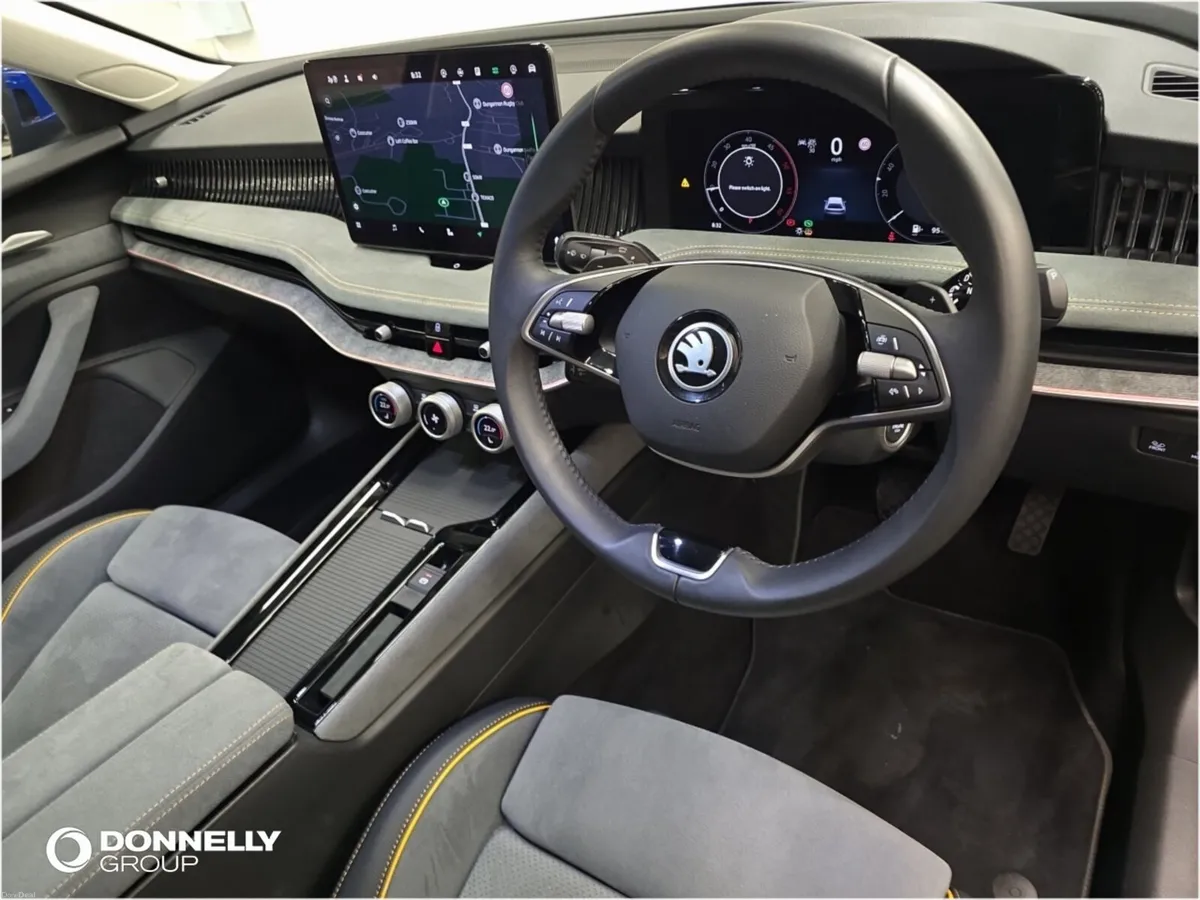 Skoda SUPERB Diesel Estate SE Technology - Image 6