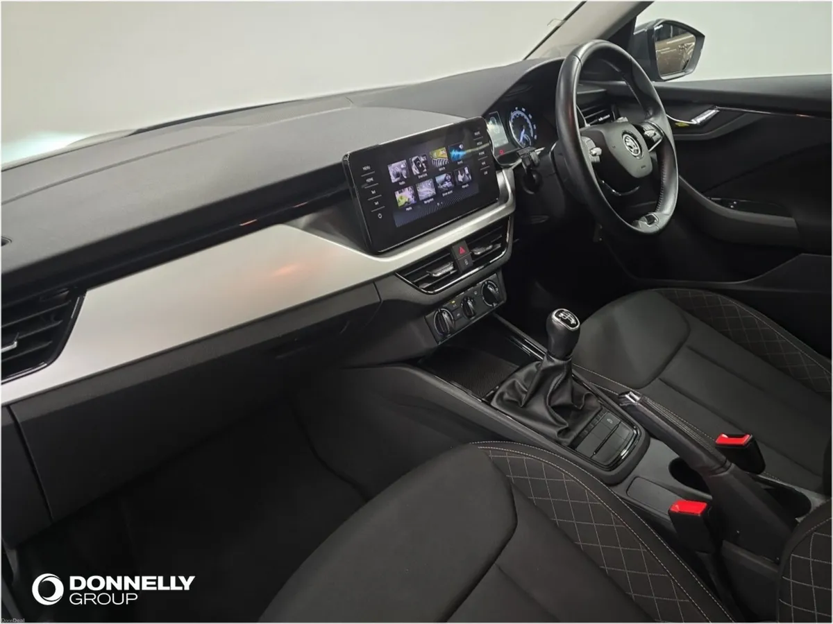 Skoda KAMIQ Hatchback SE Drive - Image 2