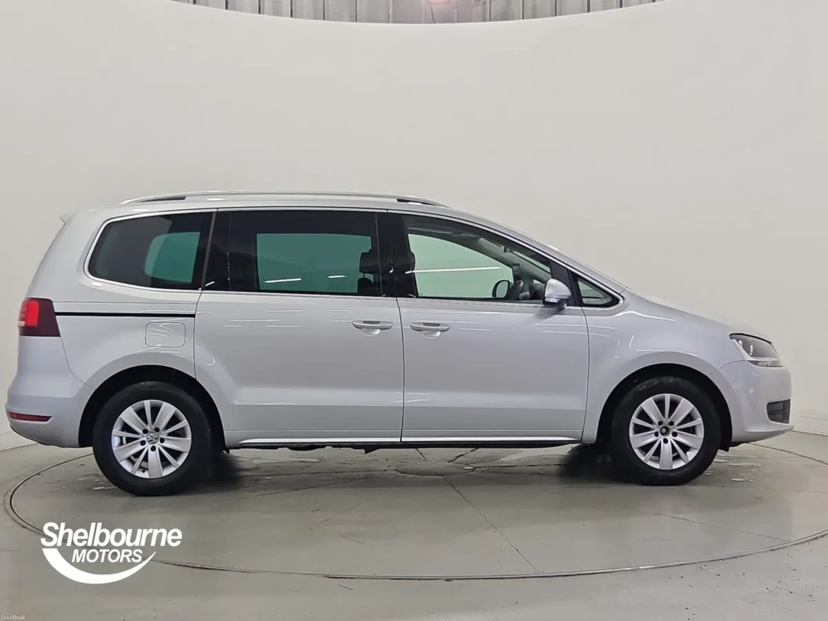 Volkswagen Sharan SE NAVIGATION TSI - Image 3