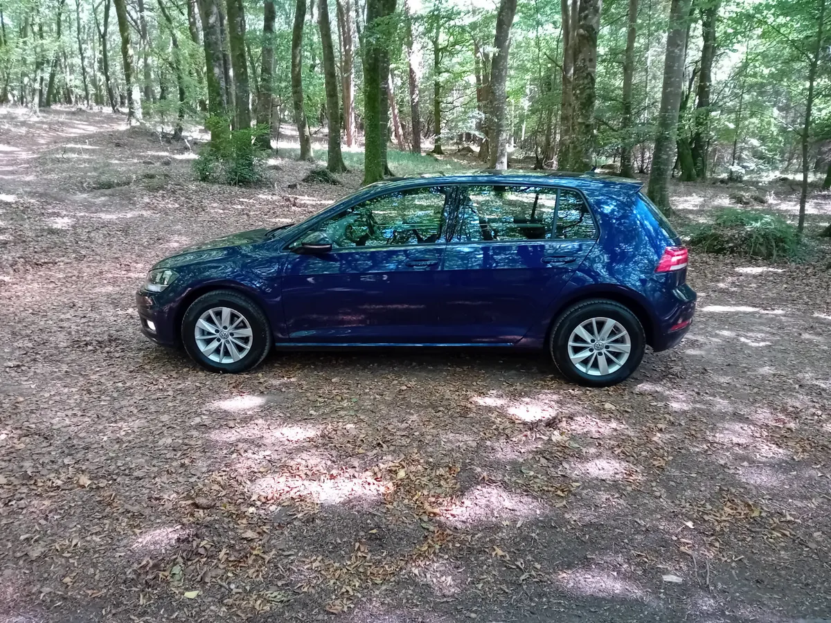 181 VW GOLF 1.6 TDI 111 KLMS 5 DOOR H/B - Image 4