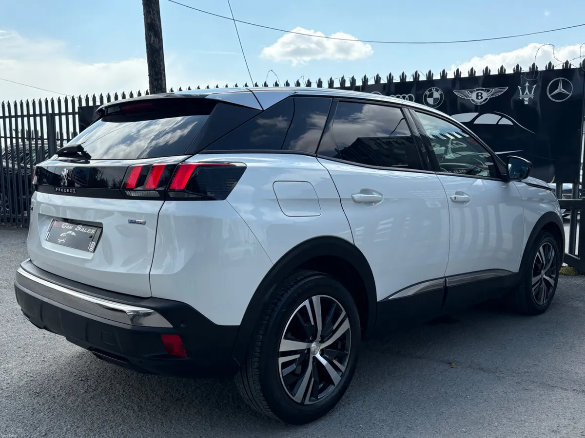 172 Peugeot 3008 Allure 1.2 Petrol, VERY CLEAN - Image 4