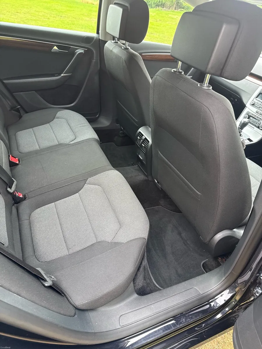 2011 Volkswagen Passat 1,4tsi automatic only 108km - Image 5