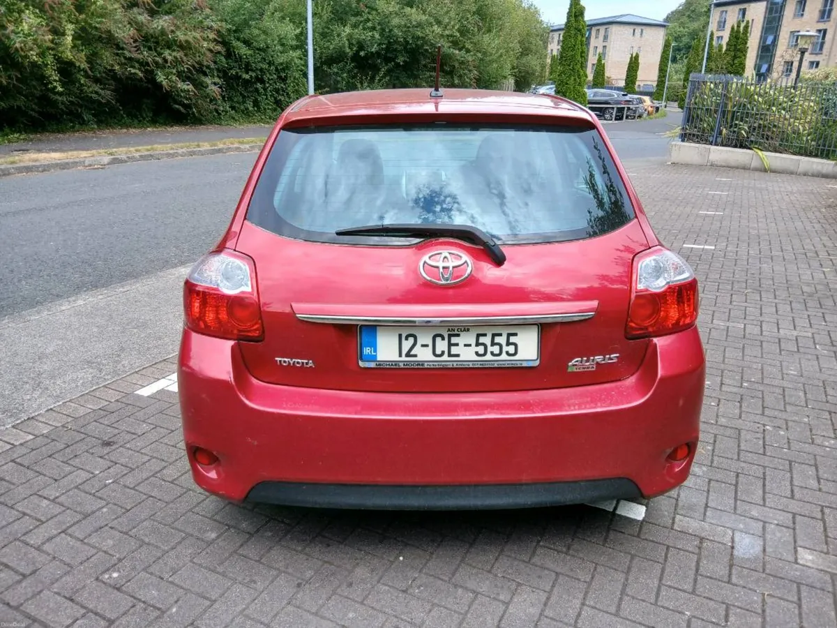 12 TOYOTA AURIS 1.4 DIESEL NEW NCT TILL 05/27 - Image 3