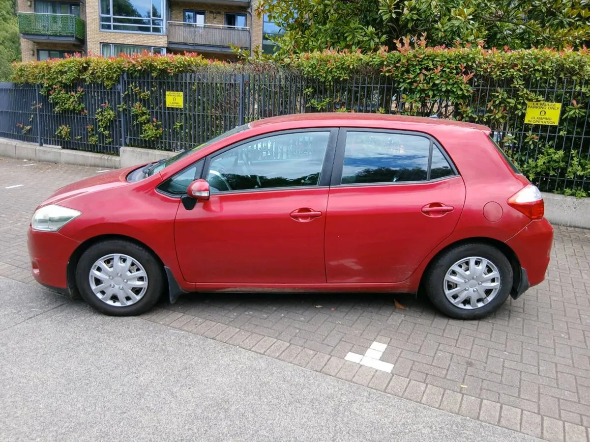 12 TOYOTA AURIS 1.4 DIESEL NEW NCT TILL 05/27 - Image 4