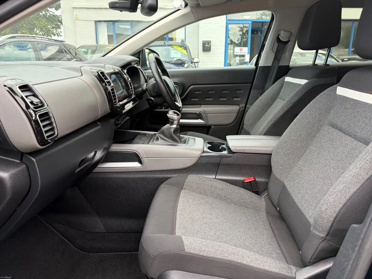 2019 CITREON C5 AIRCROSS FEEL 1.2 PURETEC 130 4DR - Image 4