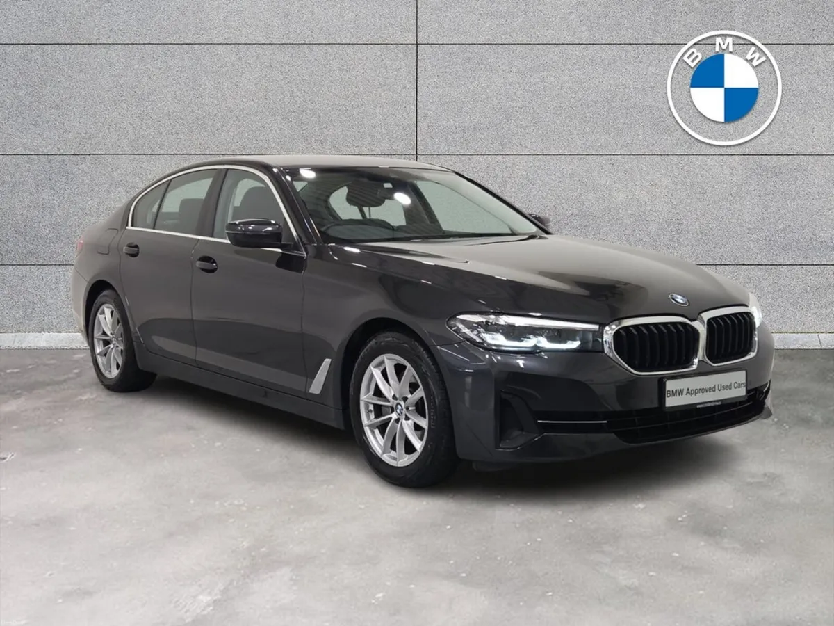 BMW 5-Series 520d SE (MHT) - Image 1