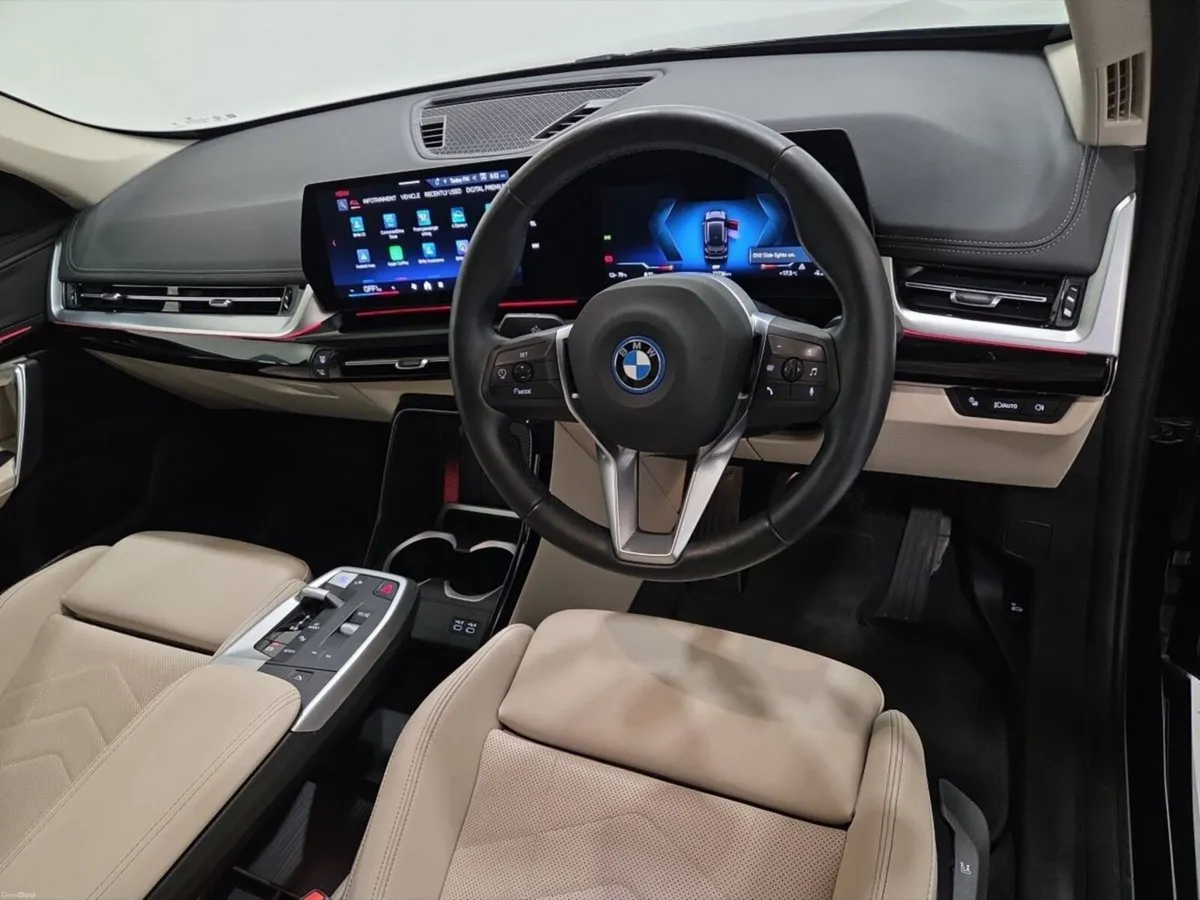 BMW iX1 eDrive20 xLine - Image 6