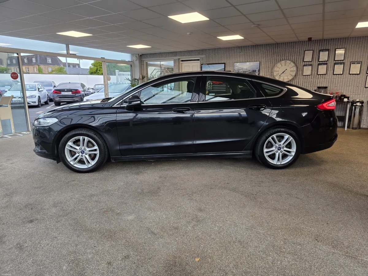 Ford Mondeo Zetec 2.0 TDCI 150 ps 2018 - Image 6