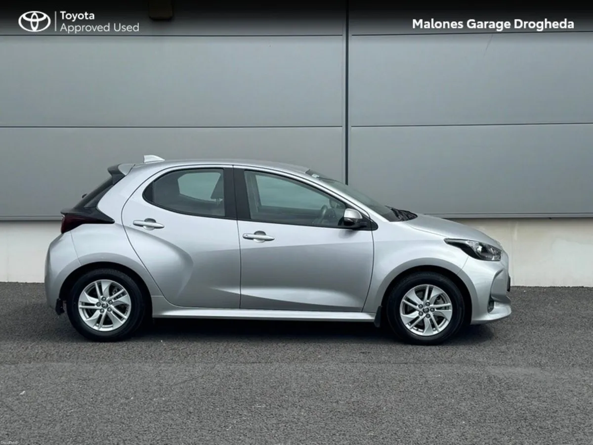 Toyota Yaris 1.5 Hybrid Luna Call Now 041 980 2420 - Image 3