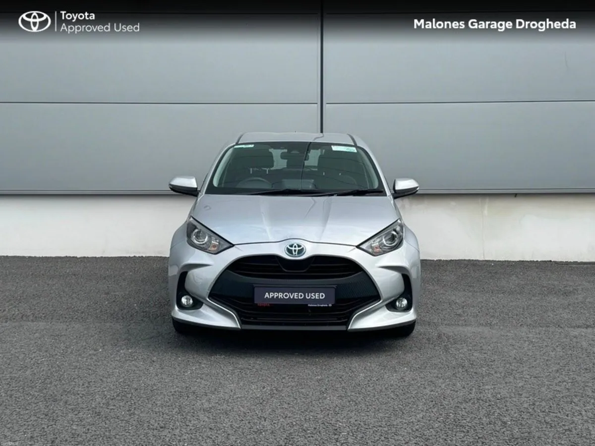 Toyota Yaris 1.5 Hybrid Luna Call Now 041 980 2420 - Image 5