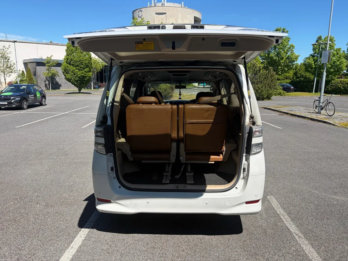 Toyota Vellfire hybrid - 7 seater - Fresh NCT - Image 6