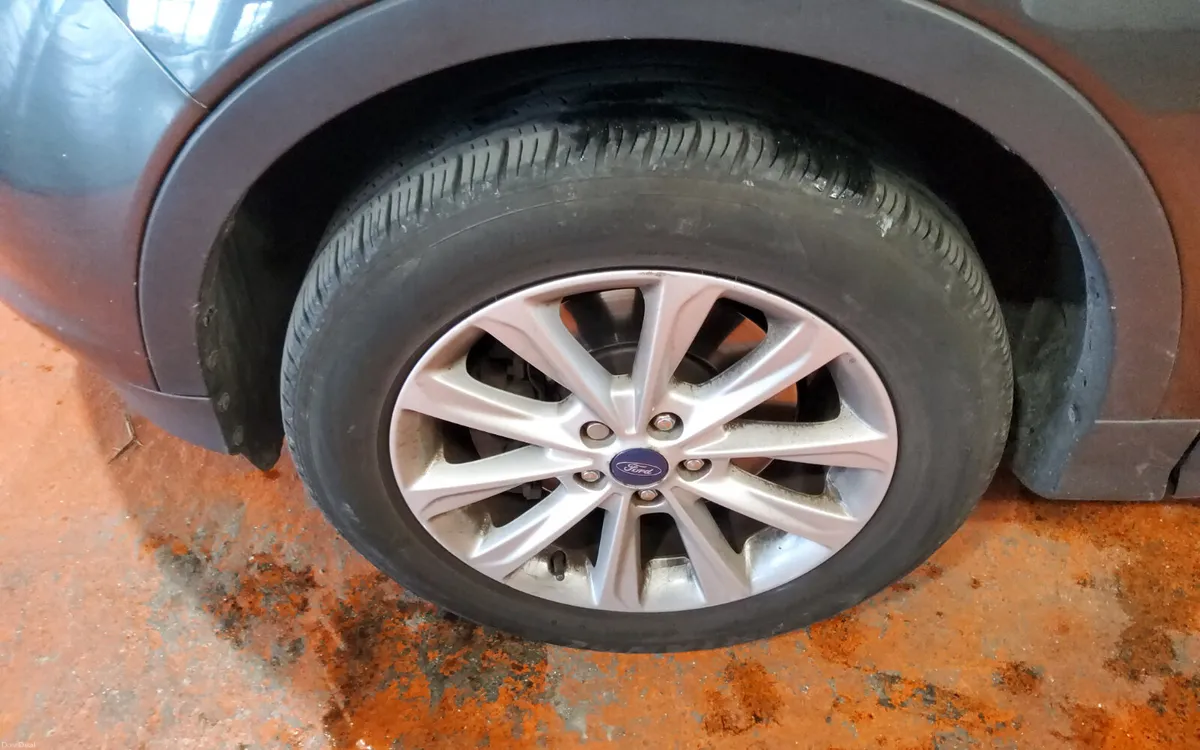 Ford Kuga 2017 - Image 5