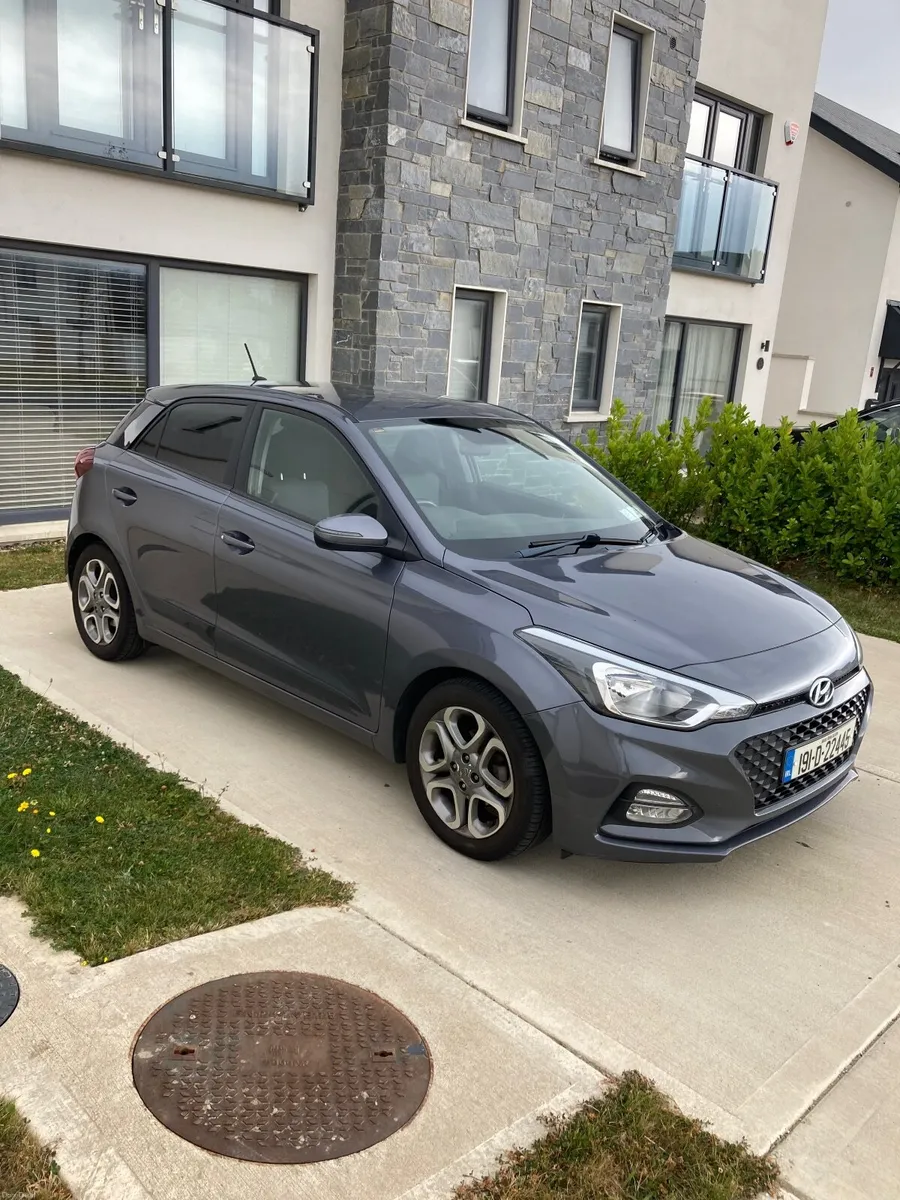 Hyundai i20 2019 Deluxe - Image 1