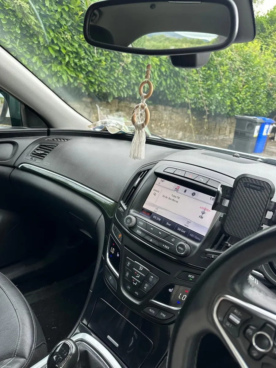 2014 Opel Insignia Highline 2.0 CDTI – €5,000 - Image 2