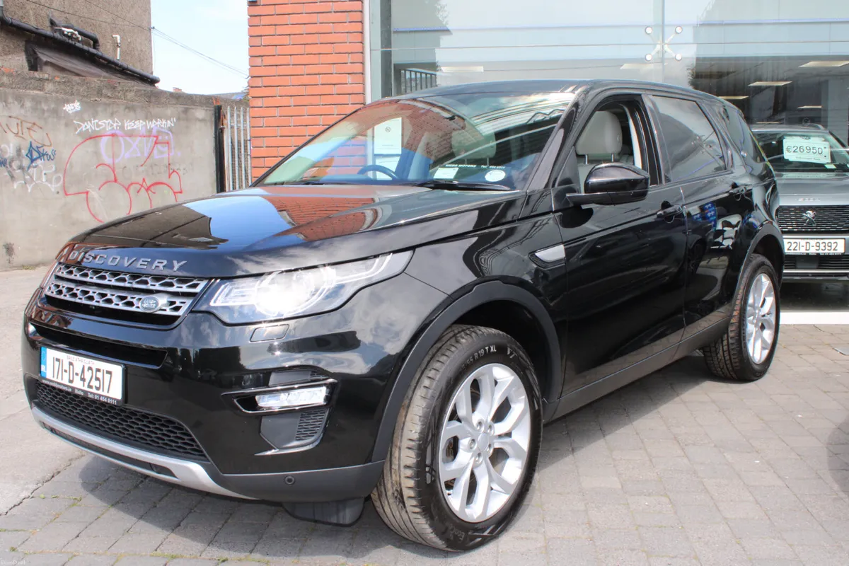 DISCOVERY SPORT - HSE - 7 SEAT - AUTO - PAN ROOF - Image 3