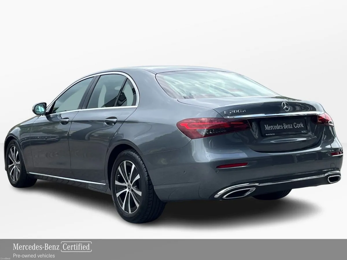 Mercedes-Benz E-Class E 200D Exclusive Saloon **Lo - Image 4