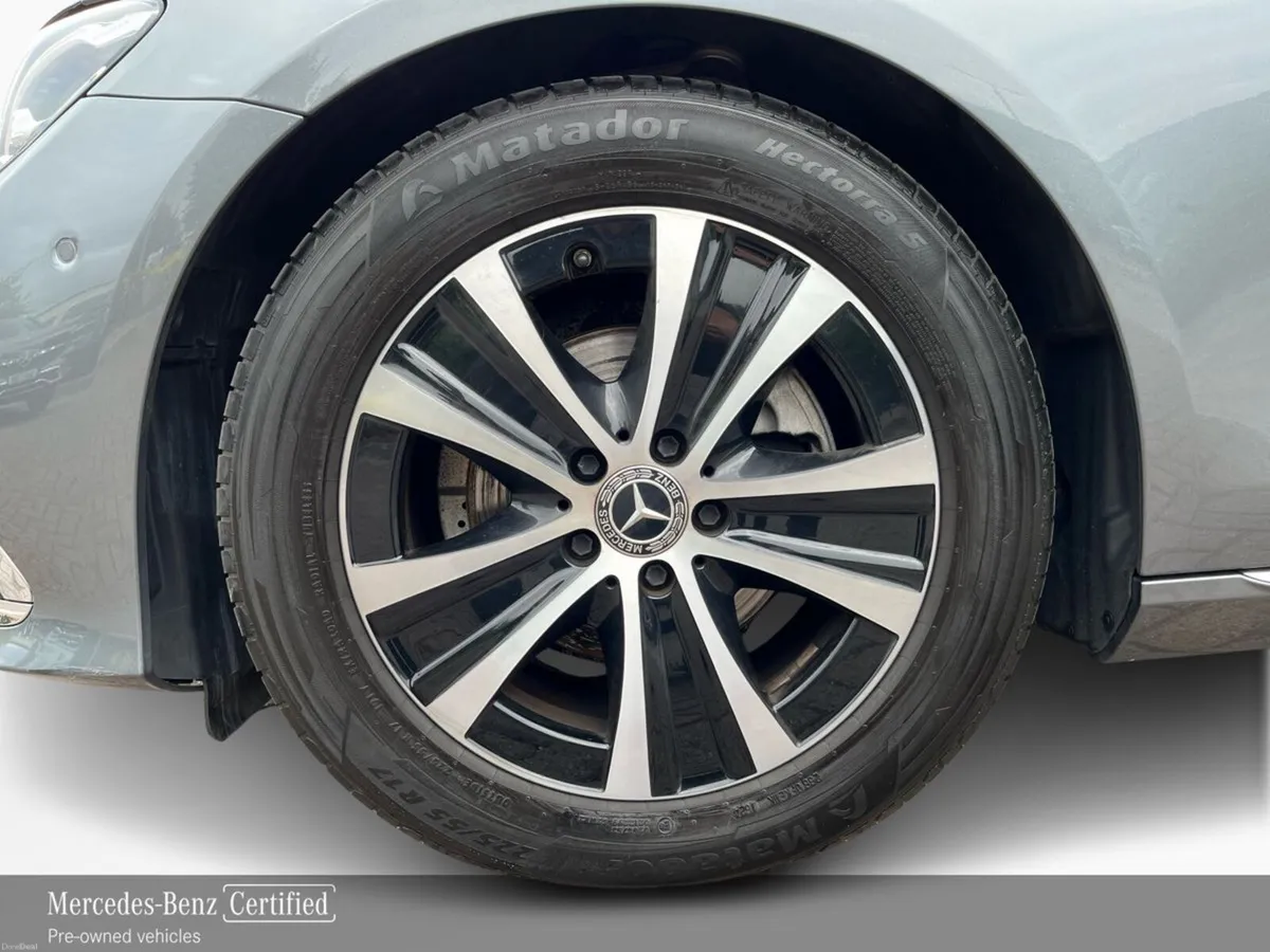 Mercedes-Benz E-Class E 200D Exclusive Saloon **Lo - Image 5
