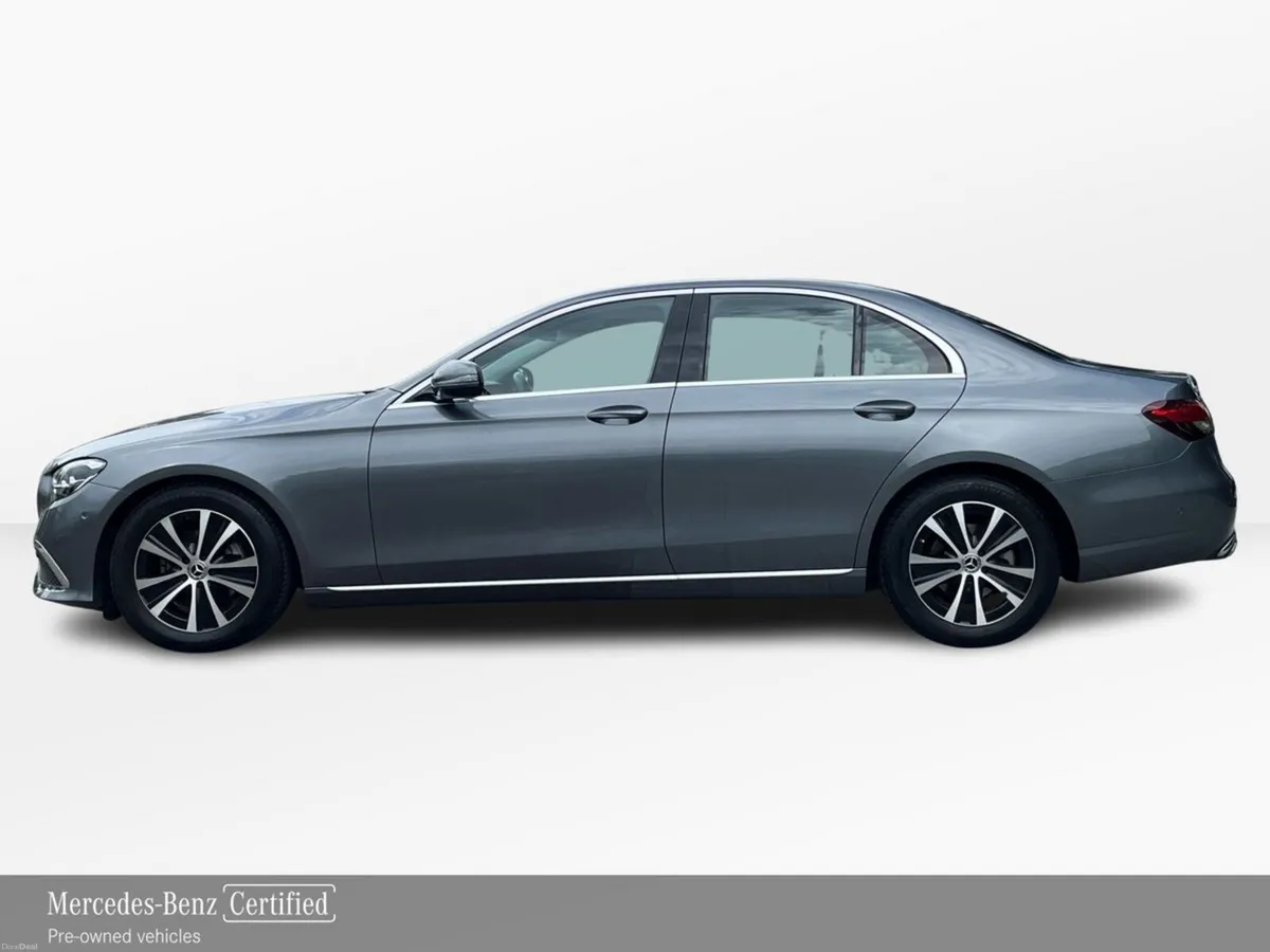 Mercedes-Benz E-Class E 200D Exclusive Saloon **Lo - Image 6
