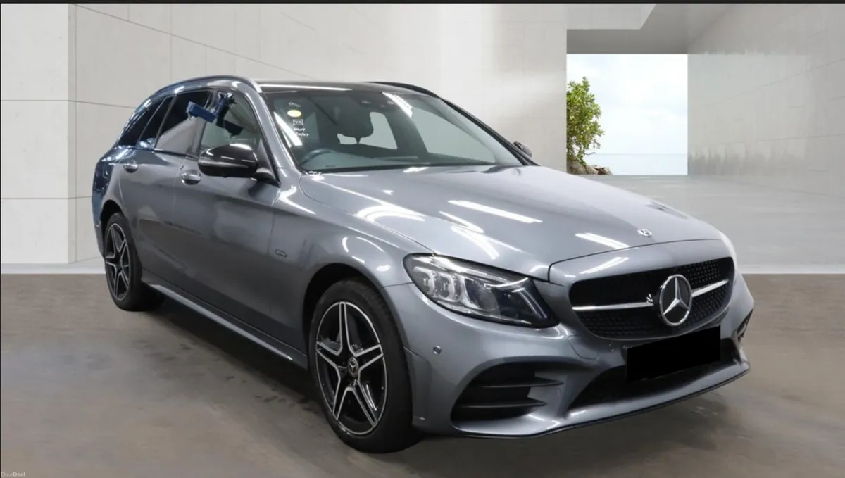 Mercedes Benz 300de NIGHT EDITION PREMIUM PLUS - Image 1