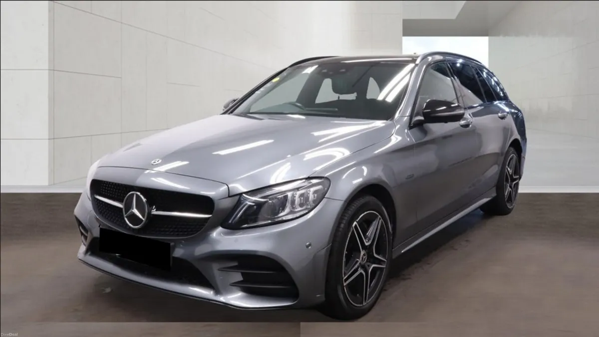 Mercedes Benz 300de NIGHT EDITION PREMIUM PLUS - Image 5