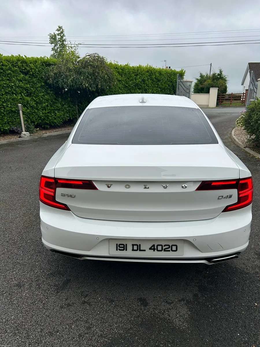 VOLVO S90 R-DESIGN - Image 4