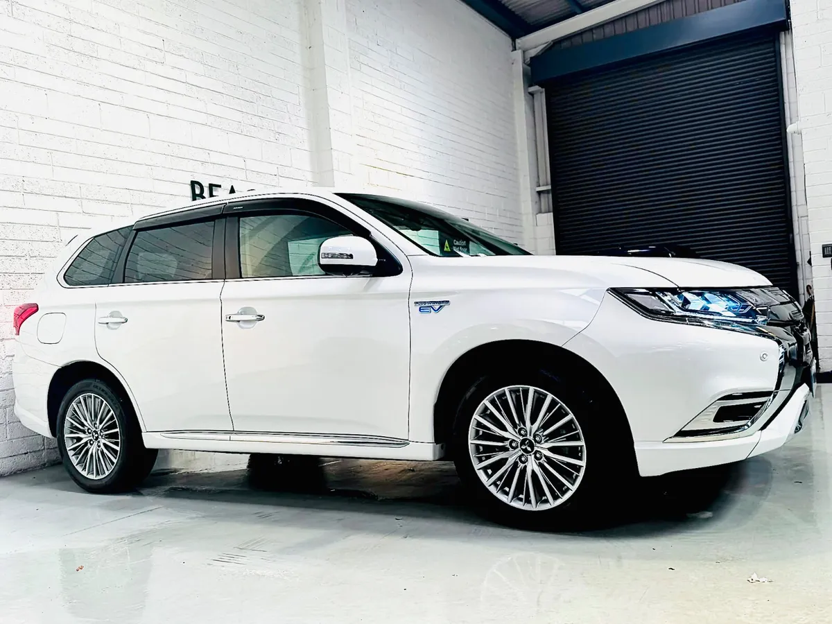 2020*49,000 MILES*2.4 AUTO HYBRID PLUG-IN*4X4*MITS - Image 5