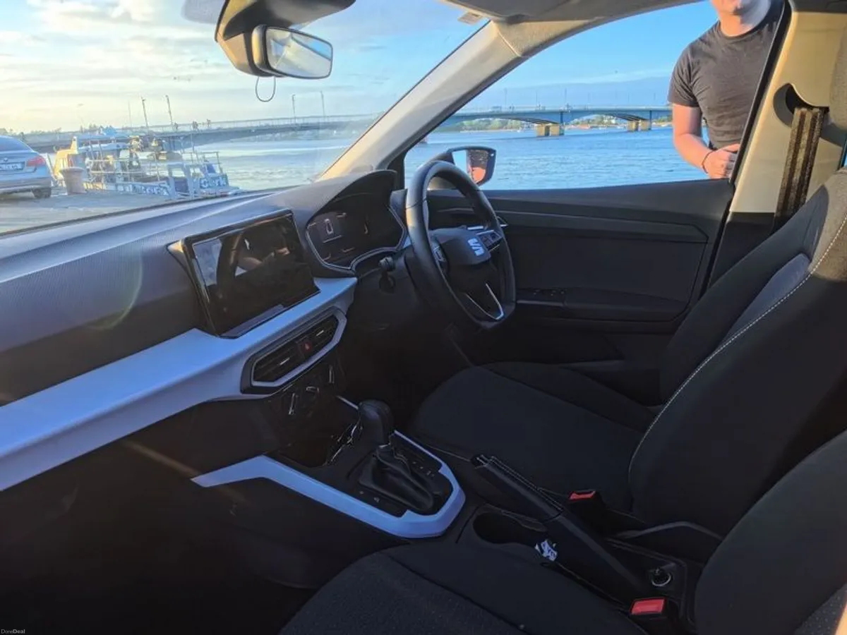 2025 Seat Arona - Image 6
