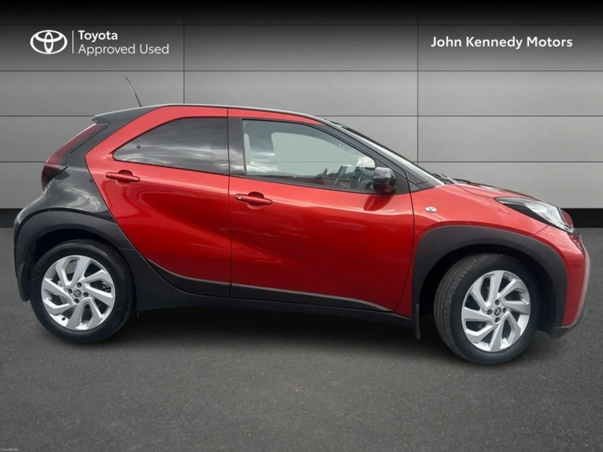 Toyota Aygo X DESIGN AUTO-CVT 4DR - Image 3