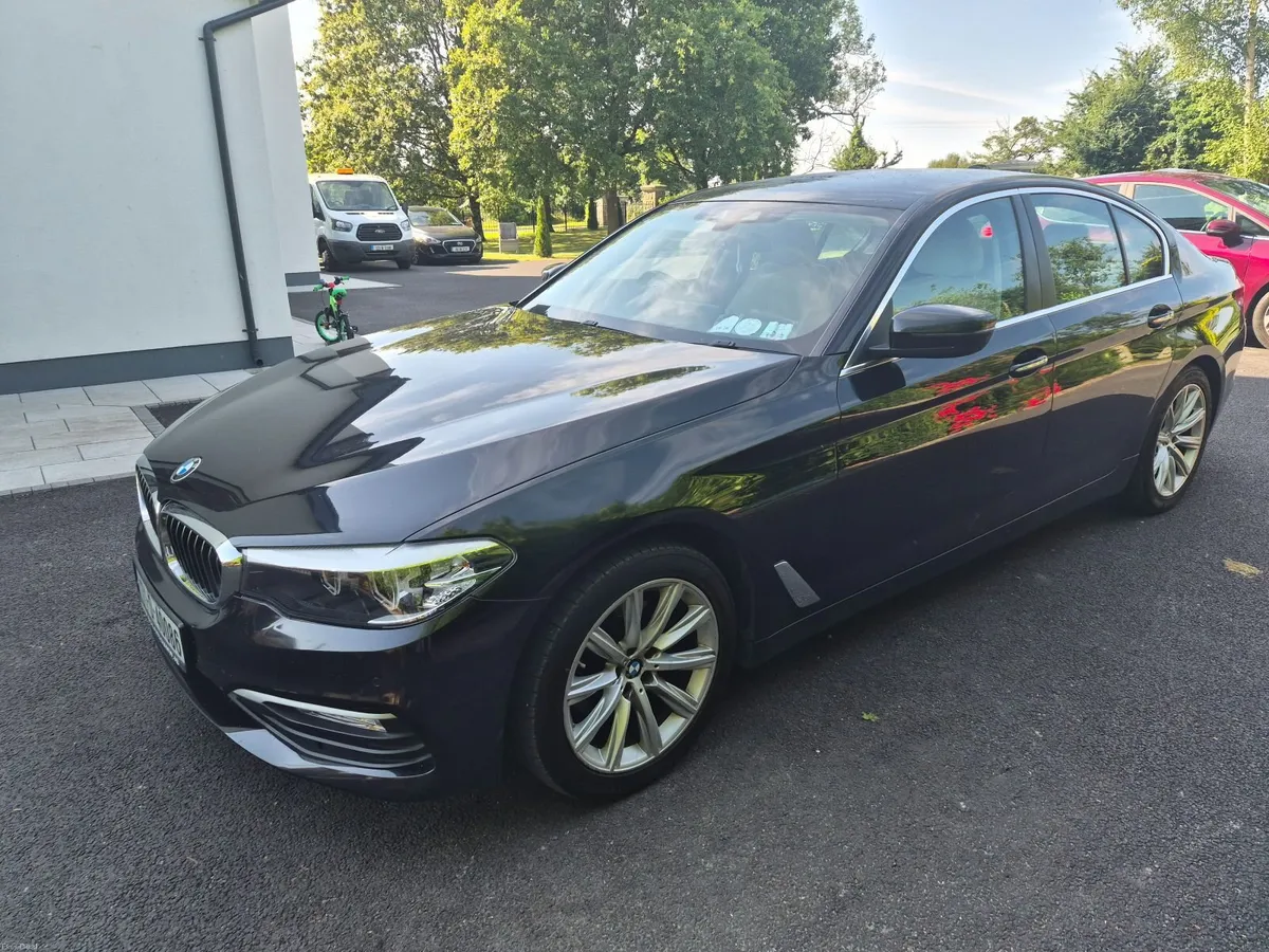 BMW 5-Series  520d SE Automatic 2017 - Image 4