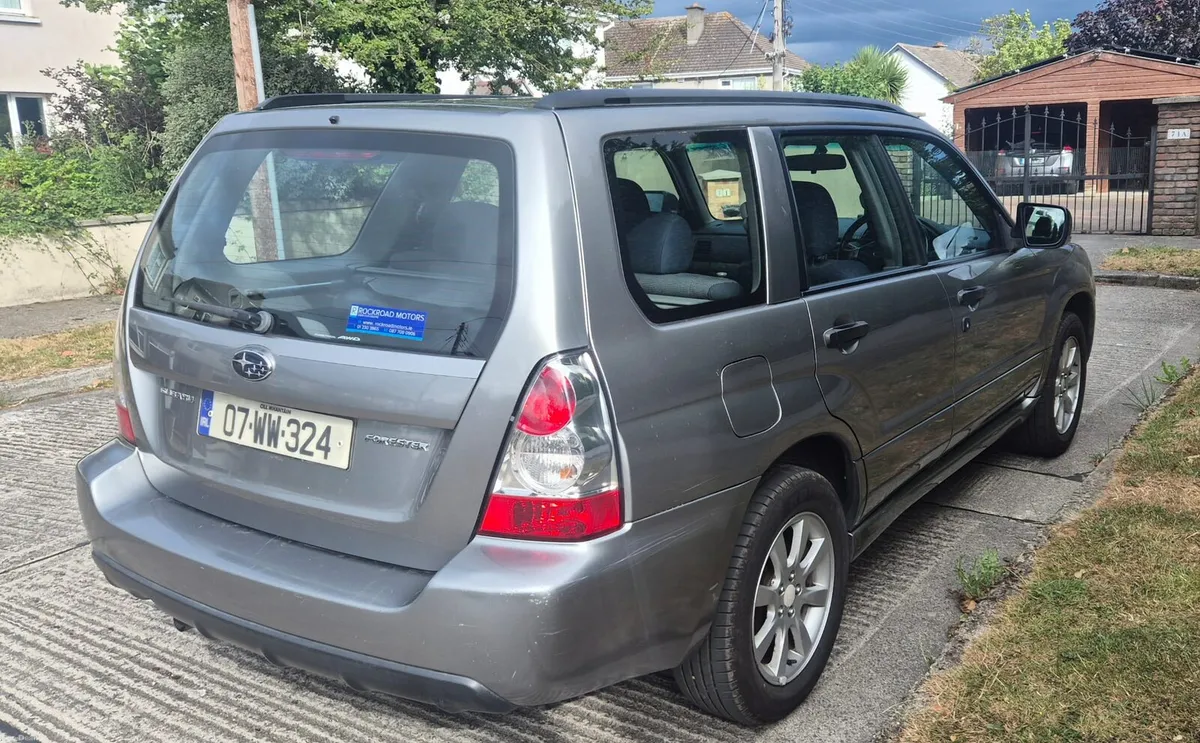 Car - Image 5
