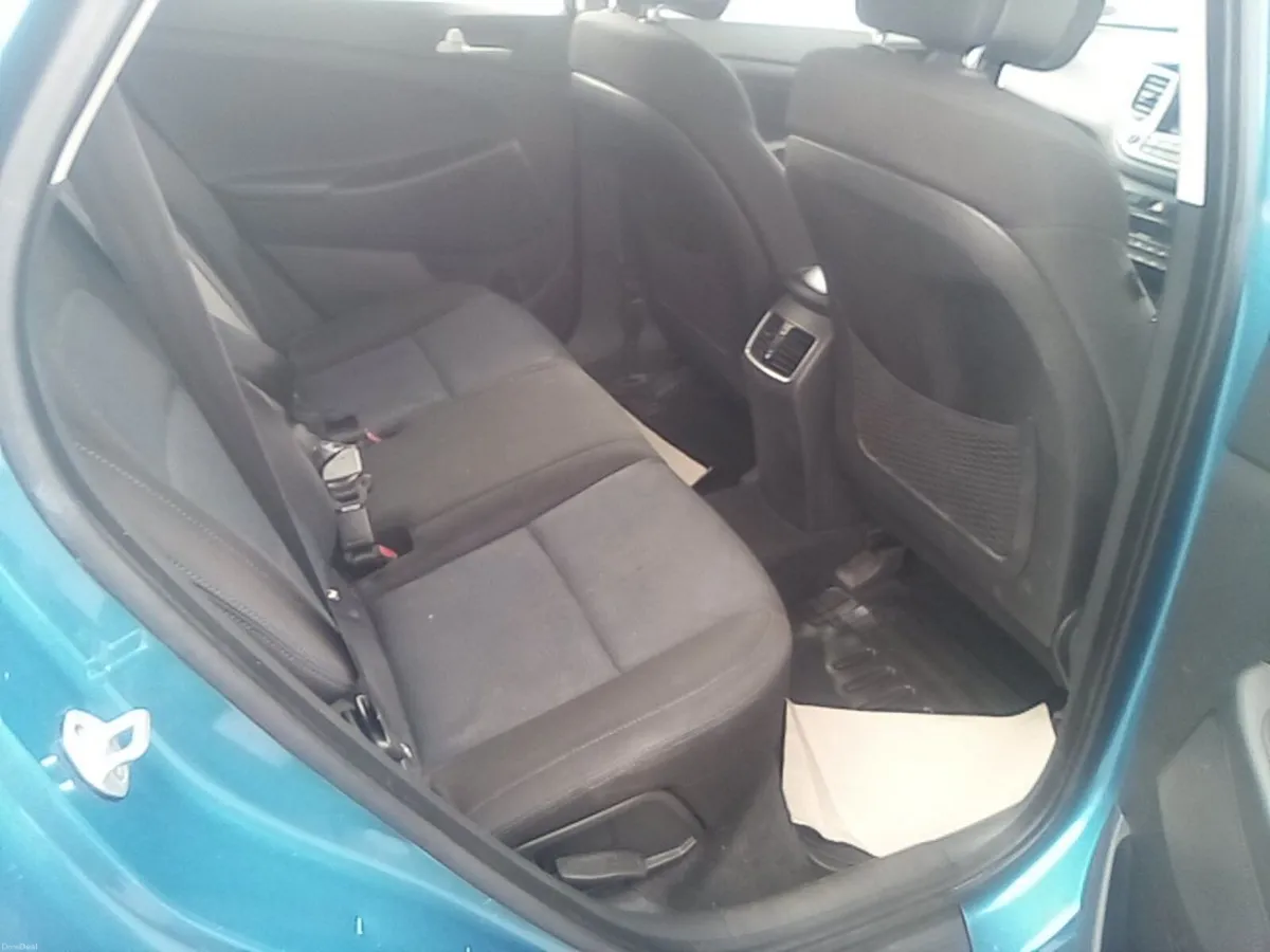 Hyundai  Tucson  1.7 crdi  low  milage one owner - Image 5