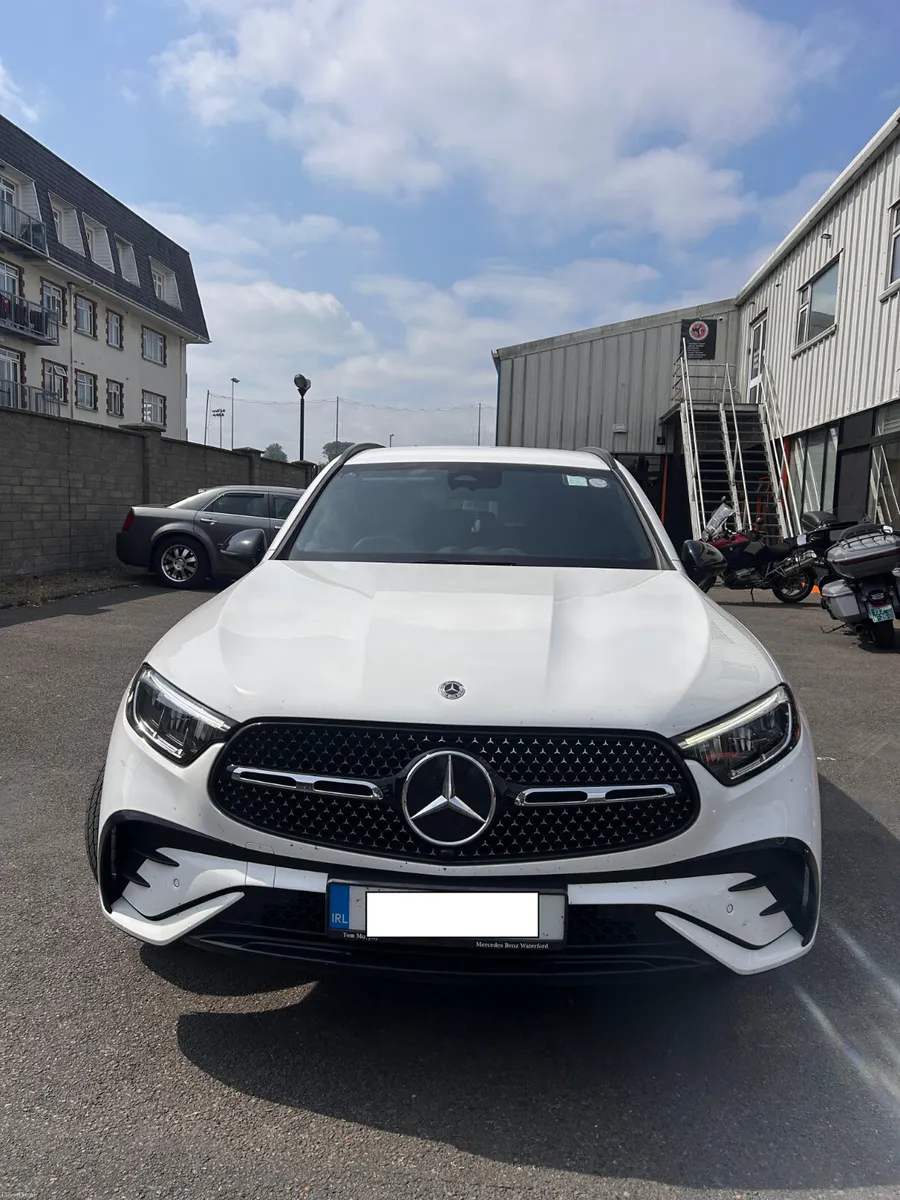 2023 Mercedes-Benz GLC220d - Image 1