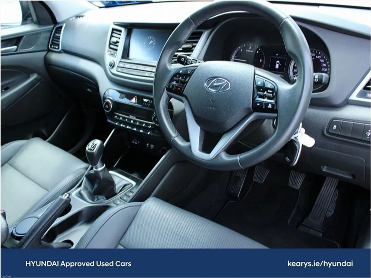 Hyundai Tucson 1.7 D Executive - Image 6