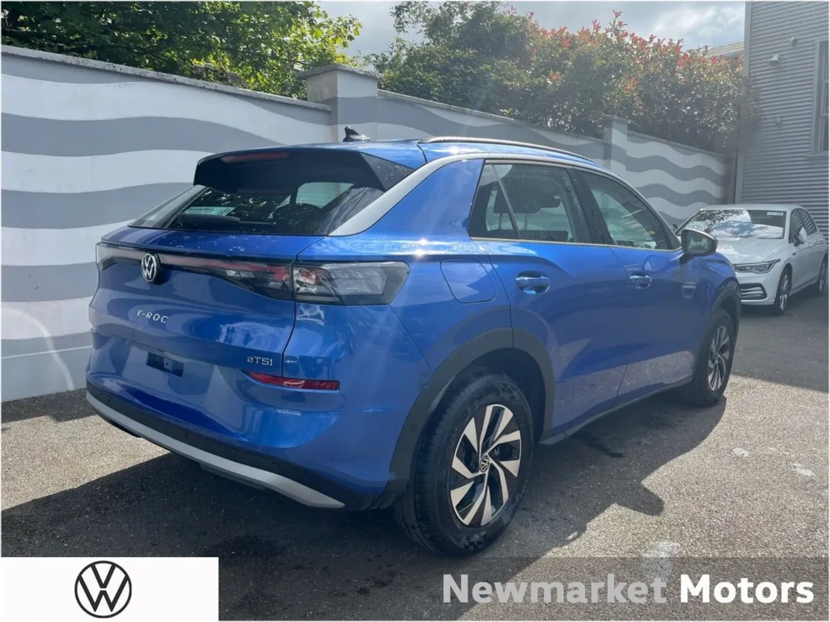 Volkswagen T-Roc LIFE PLUS 116BHP MHEV AUTOMATIC 1 - Image 4