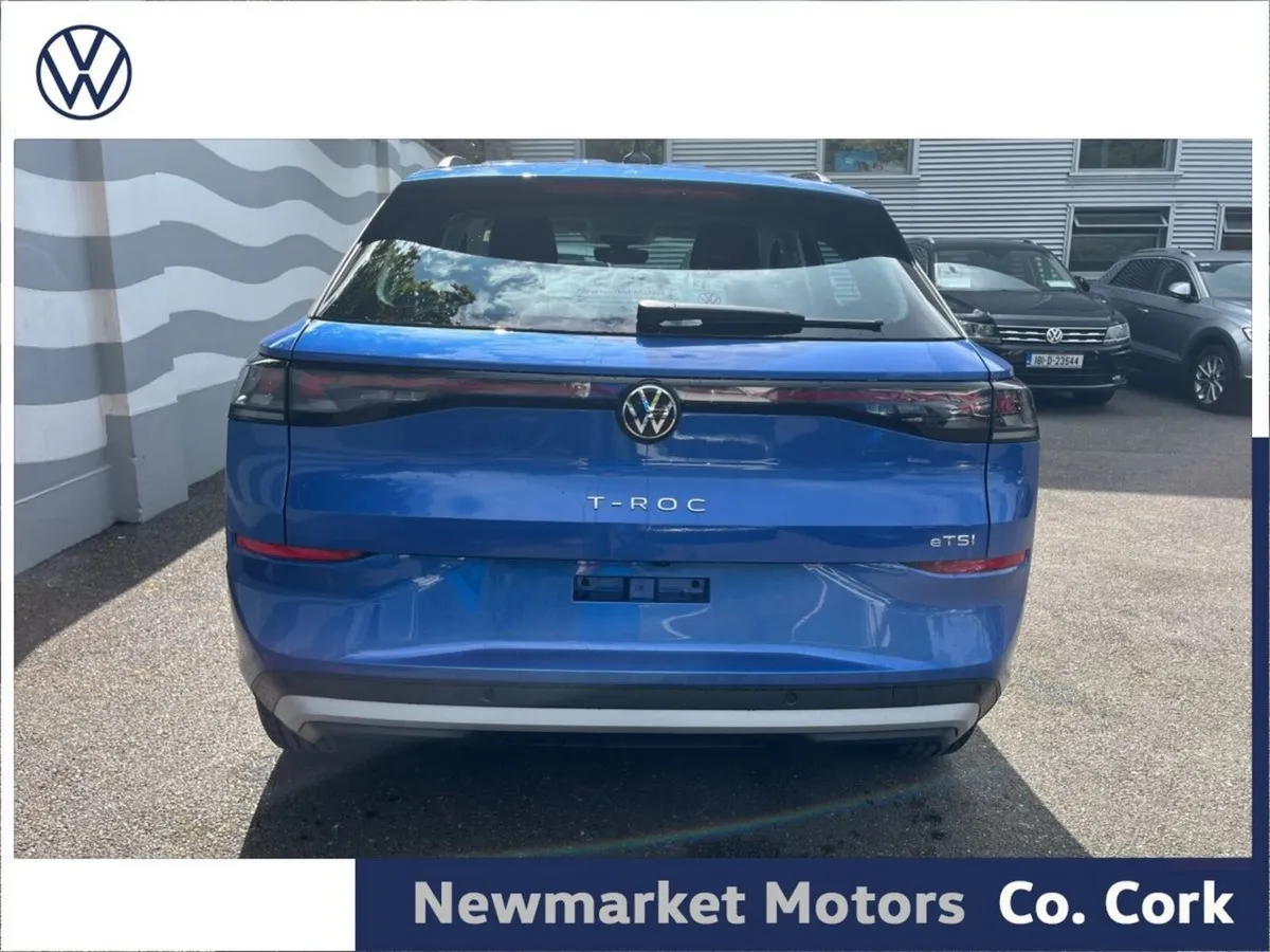 Volkswagen T-Roc LIFE PLUS 116BHP MHEV AUTOMATIC 1 - Image 6